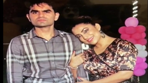 गंगाजल में क्रांति रेडकर गंगाजल में क्रांति रेडकर