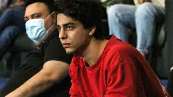 घरवापसी के बाद जश्न