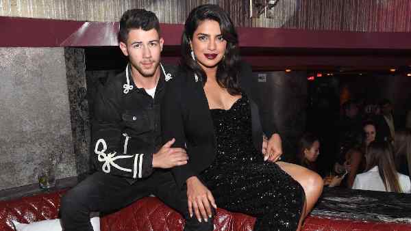 निक जोनस को किया Roast