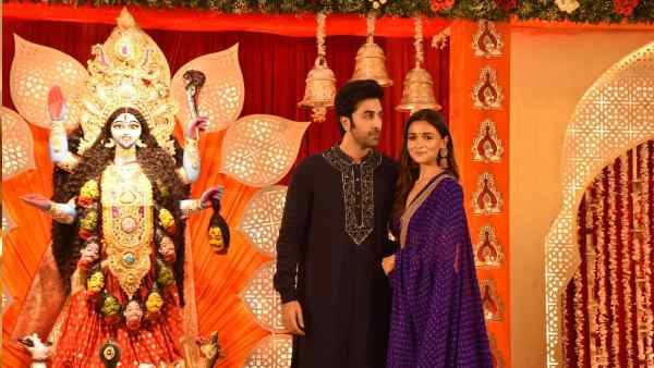 साथ में की महालक्ष्मी पूजा साथ में की महालक्ष्मी पूजा