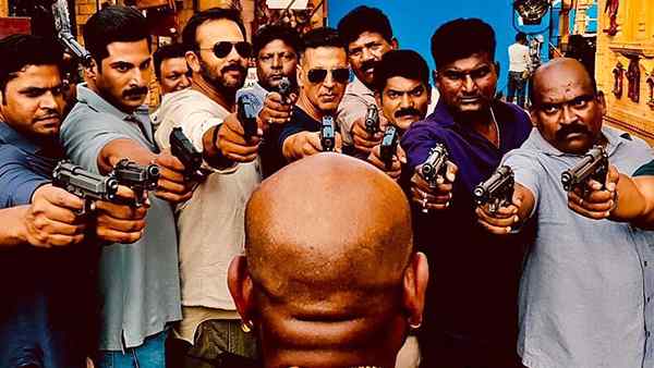 केवल इस वजह से हिरानी से पीछे