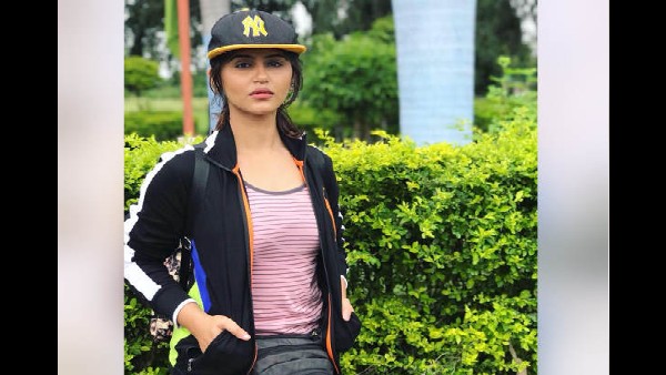 एंटी टेररिज्म स्कवाड की अफसर की भूमिका