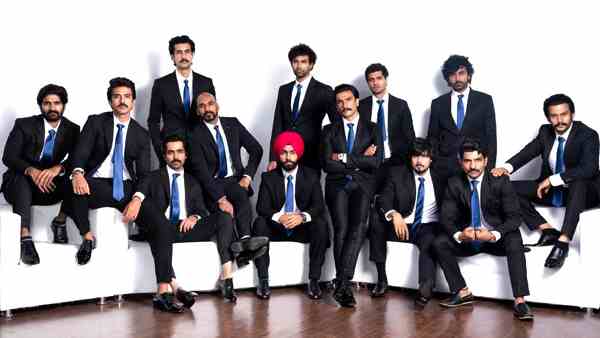 टीम को मिले 15 करोड़