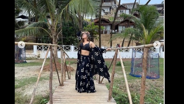 अक्षरा सिंह फोटोशूट