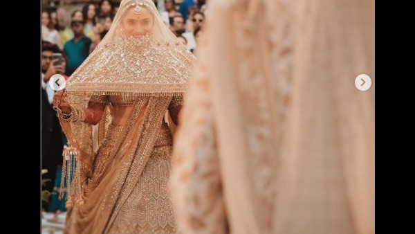 टीवी इंडस्ट्री बनीं अंकिता लोखंडे की शादी का हिस्सा टीवी इंडस्ट्री बनीं अंकिता लोखंडे की शादी का हिस्सा