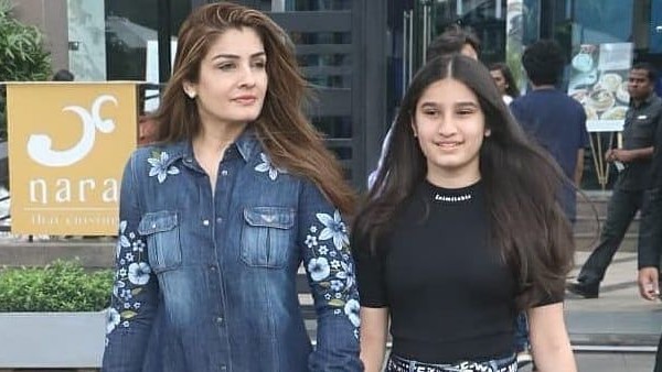 रवीना टंडन अपनी बेटी राशा के साथ