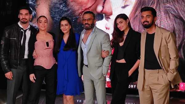 athiya-shetty-kl-rahul-first-public-appearance-in-ahan-shetty-tadap-premiere athiya-shetty-kl-rahul-first-public-appearance-in-ahan-shetty-tadap-premiere