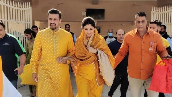 शिल्पा शेट्टी पति राज कुंद्रा एक साथ शिल्पा शेट्टी पति राज कुंद्रा एक साथ