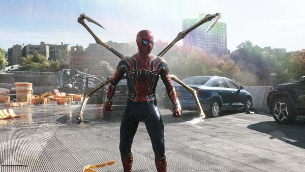 पुष्पा से मिला टक्कर पुष्पा से मिला टक्कर