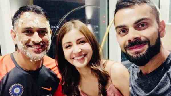 एस एस धोनी को किया याद