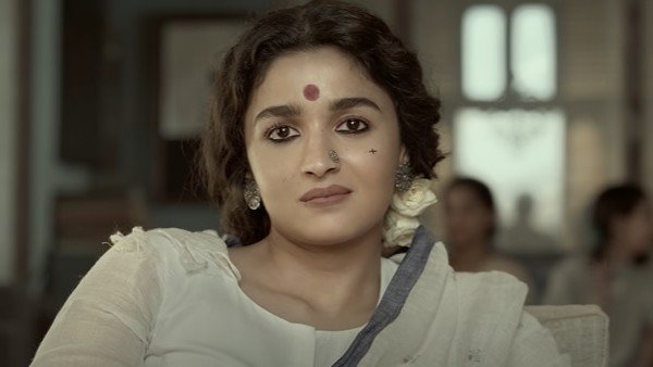  पायरेटेड कॉपी मिलती है