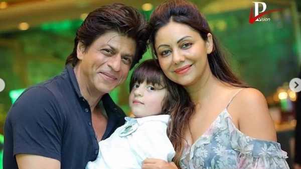 मम्मी पापा के साथ अबराम