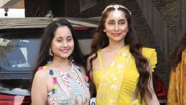 अनुषा और अपेक्षा