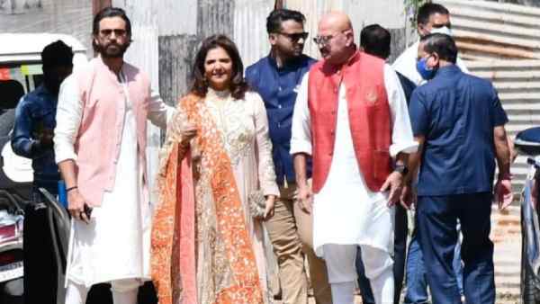 पहुंचा पूरा रोशन परिवार