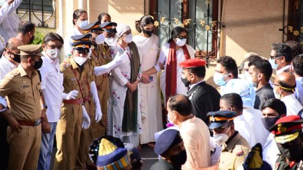 सार्वजनिक अवकाश