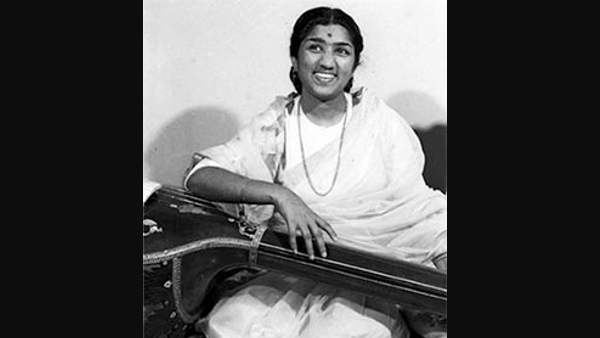 आखिरी फिल्मी गीत