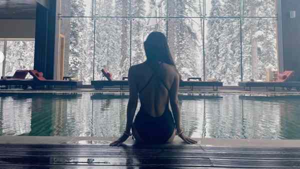 मौनी रॉय का स्टारडम मौनी रॉय का स्टारडम