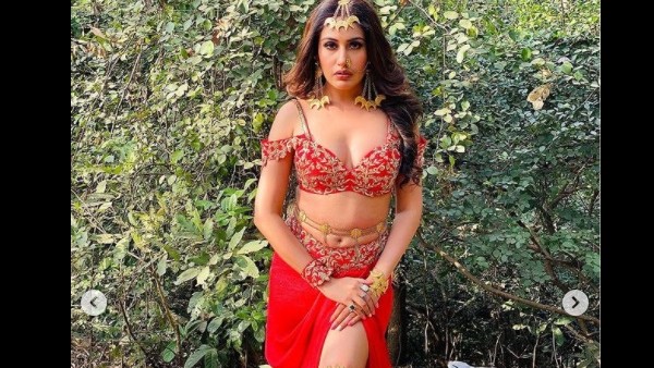 सुरभि चंदना का वीडियो