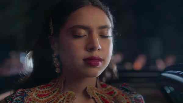 सीरीज़ की स्टार