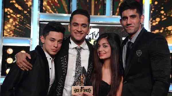 एस ऑफ स्पेस विनर दिव्या