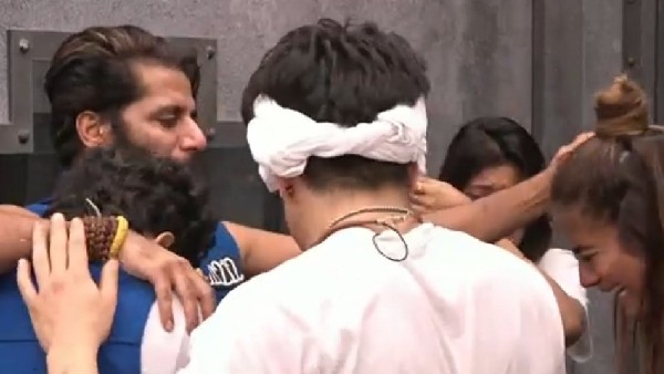 तुरंत ही घर से बाहर तुरंत ही घर से बाहर