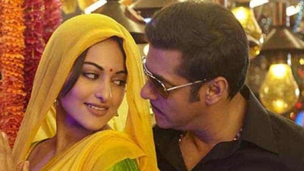 सोनाक्षी ने बोला- इतने बेवकूफ हैं आप