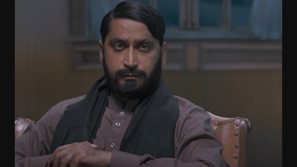 बच्चन पांडे को जोरदार टक्कर