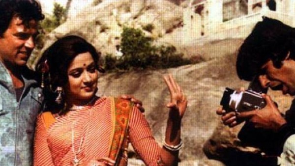 शोले-700 करोड़