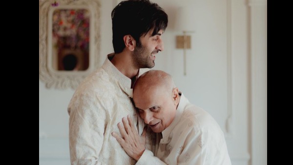 रणबीर कपूर और महेश भट्ट फोटो