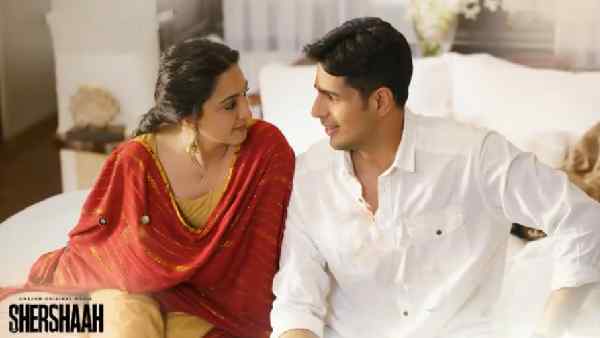 फुल है कियारा का कैलेंडर