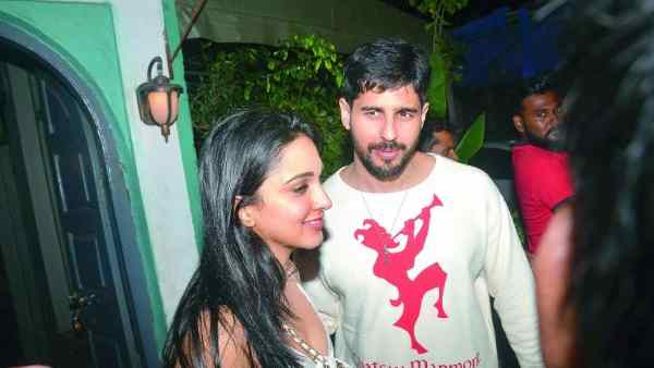 अक्सर साथ देखे गए