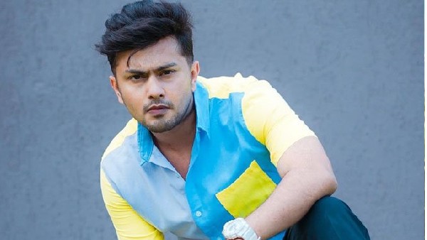 आवेज़ दरबार