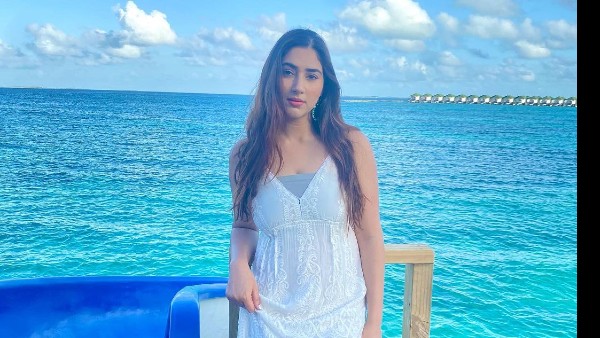 दिशा परमार का हॅाट लुक