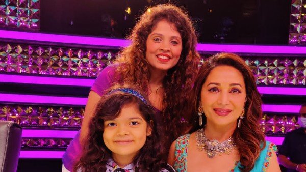 josh-content-creator-bhumika-modi-bags-meet-and-greet-chance-with-salman-khan-at-iifa-2022