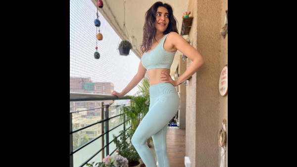 करिश्मा तन्ना की सेक्सी फोटो