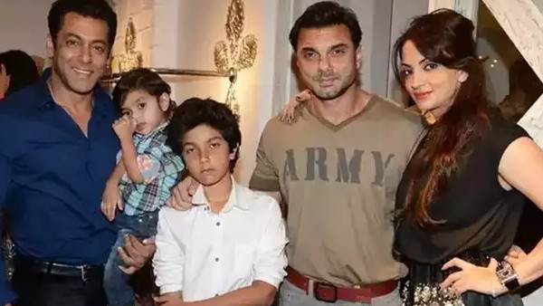 परिवार के कारण रातों रात शादी परिवार के कारण रातों रात शादी