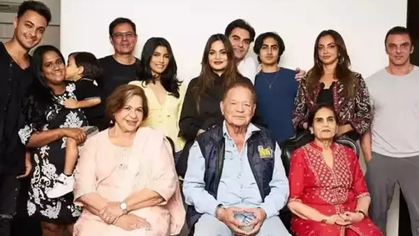 15 मार्च 1998 को सोहेल और सीमा की शादी 15 मार्च 1998 को सोहेल और सीमा की शादी