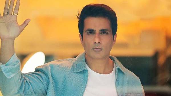 Q. यशराज बैनर के साथ यह आपकी पहली फिल्म है। इंतज़ार काफी लंबा रहा? Q. यशराज बैनर के साथ यह आपकी पहली फिल्म है। इंतज़ार काफी लंबा रहा?