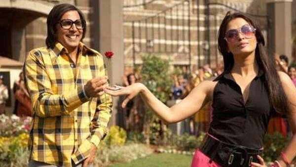 एक्शन रिप्ले (2010)