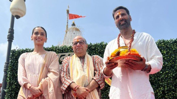 अक्षय कुमार ने कम कर दी फीस