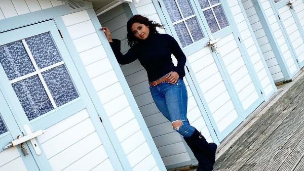 काजल राघवानी की बोल्ड फोटो काजल राघवानी की बोल्ड फोटो