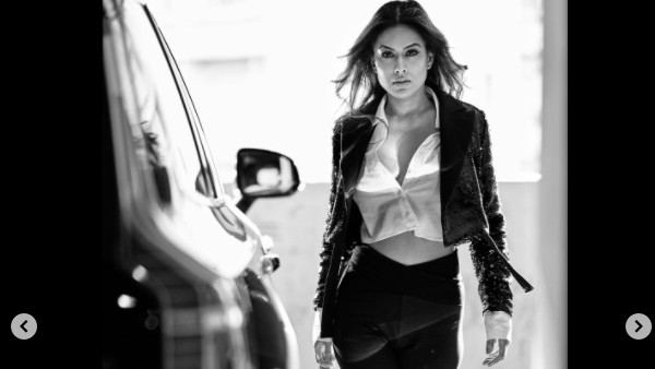 निया शर्मा का सेक्सी लुक