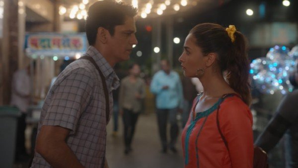 darlings-teaser-alia-bhatt-dark-comedy-with-shefali-shah-and-vijay-varma-is-intriguing-watch darlings-teaser-alia-bhatt-dark-comedy-with-shefali-shah-and-vijay-varma-is-intriguing-watch