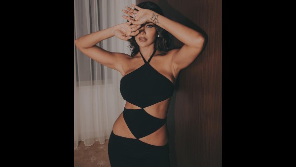 इंस्टाग्राम पर 7.4 मिलियन फॉलोअर्स इंस्टाग्राम पर 7.4 मिलियन फॉलोअर्स