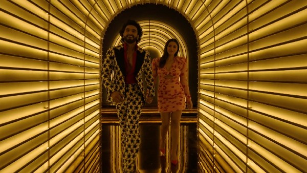 अजीब सी ईमेल आईडी