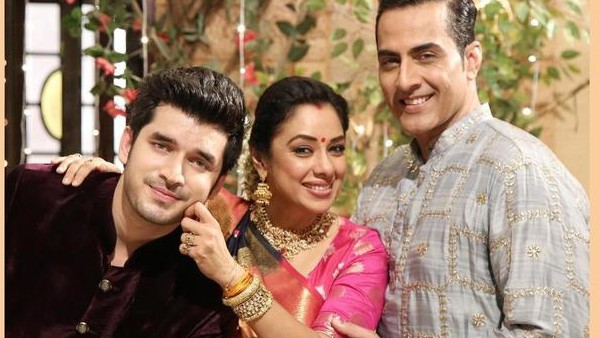 नया परिवार आने के बाद साइडलाइन नया परिवार आने के बाद साइडलाइन