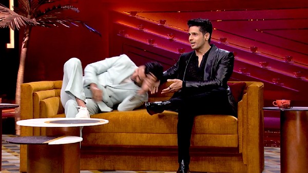 काउच को क्रेडिट