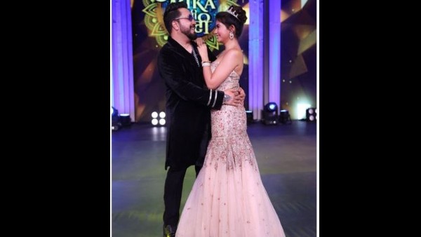 दूरियां खत्म हुईं दूरियां खत्म हुईं