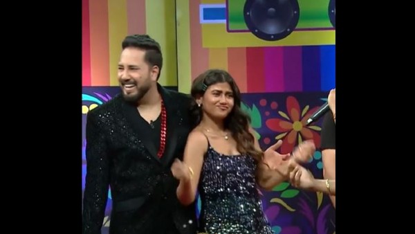 पार्टी में सब सुलझा पार्टी में सब सुलझा