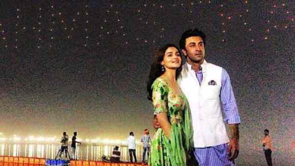 410 करोड़ की ओपनिंग